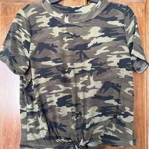 Army print tshirt